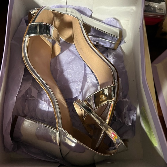 Madden girl metallic silver heels - Picture 3 of 3